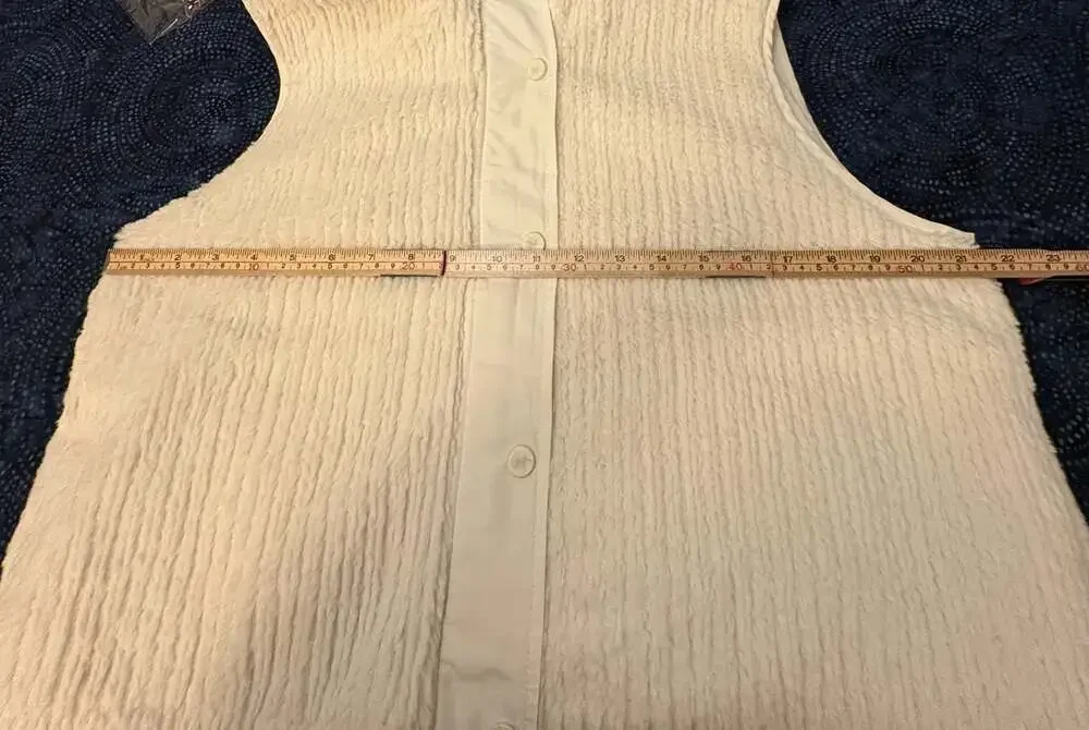 BKE Women's Cream Faux Fur Hooded Vest